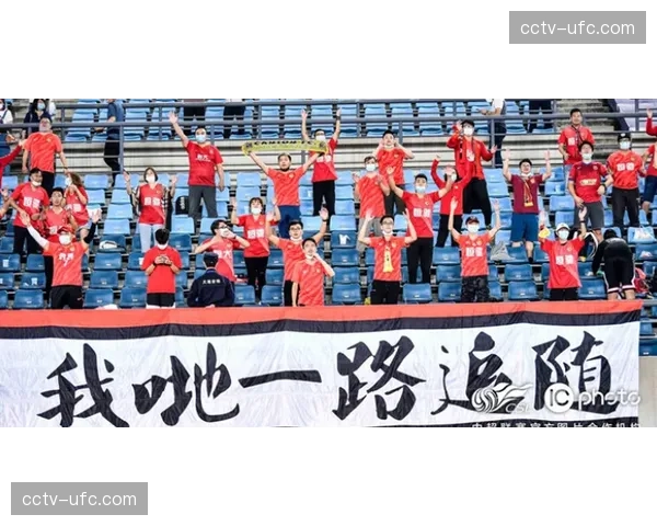 球迷文化观察：盐湖城主场观众对“故意罚球不中”策略报以嘘声