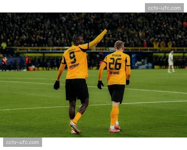 德国国家队主帅现场考察多特蒙德对阵拜仁一役