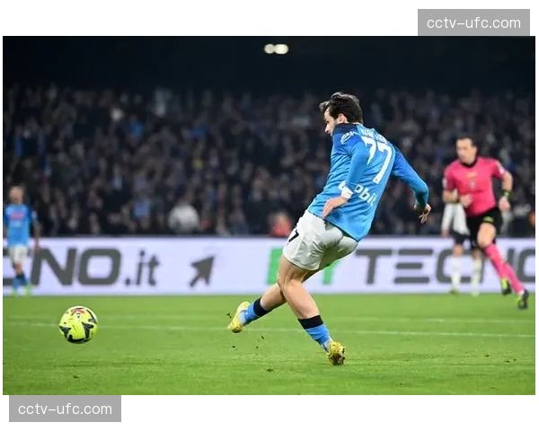 克瓦拉茨赫利亚独闯龙潭：连续过人后推射空门锁定胜局